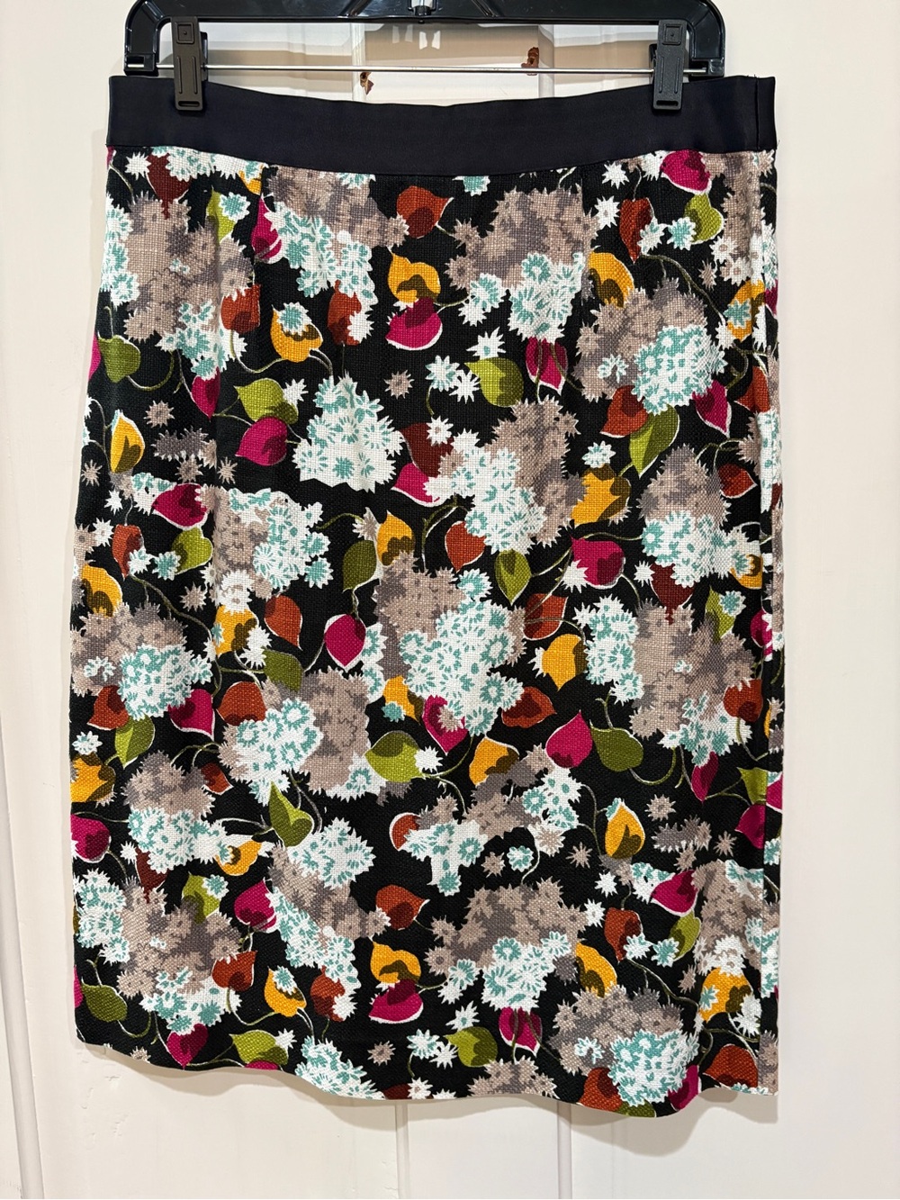 Anthropologie Girls from Savoy Floral Print Black Pencil Skirt